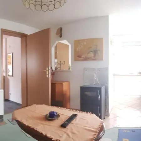 Chata-dovca-vikend Týnec nad Sázavou